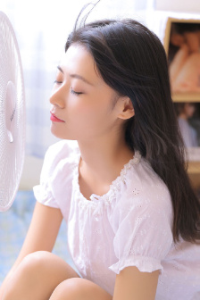 《女教师2hd》